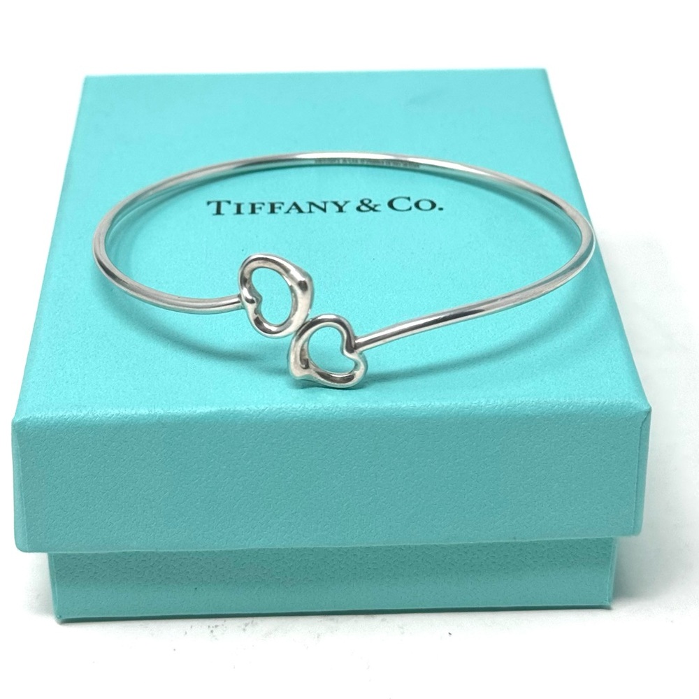 Authentic Elsa Peretti Open Heart Hook Bangle Bracelet.